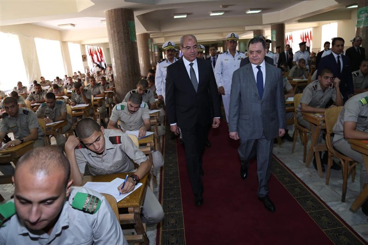 بالصور.. وزير الداخلية يتفقد لجان امتحانات طلبة كلية الشرطة