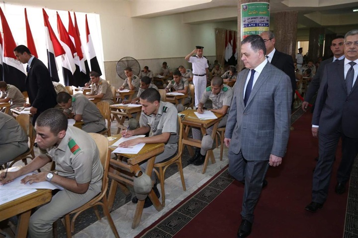 بالصور.. وزير الداخلية يتفقد لجان امتحانات طلبة كلية الشرطة
