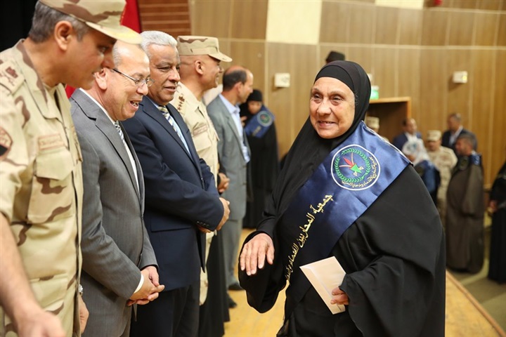 بالفيديو والصور.. محافظ كفر الشيخ ومدير جمعية المحاربين القدماء يكرمان 200 من أسر الشهداء ومصابي الحرب