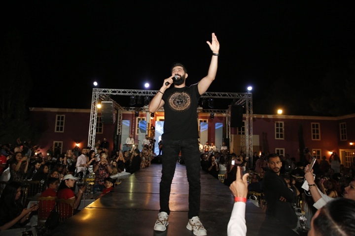 سيف نبيل يتألق في حفلات عيد الفطر سيف نبيل يتألق في حفلات عيد الفطر