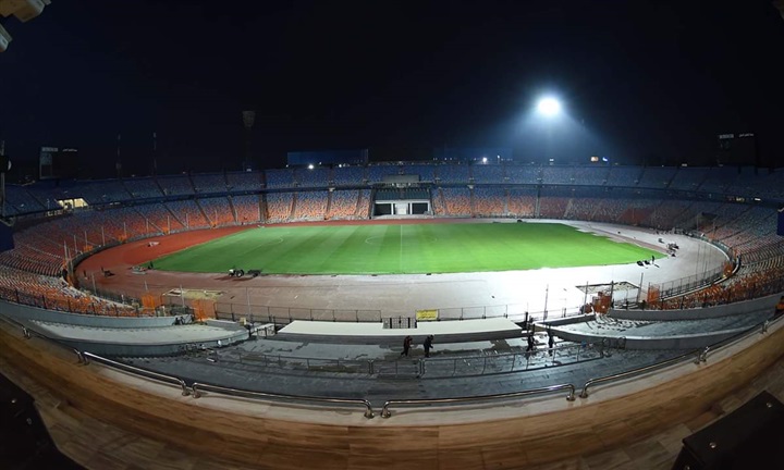 زيارة ليلية لرئيس الوزراء لاستاد القاهرة لمتابعة الترتيبات النهائية لكأس أمم إفريقيا لكرة القدم