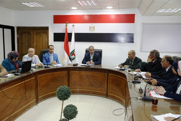 المجلس القومي للسكان بسوهاج يناقش مخاطر الزيادة السكانية على التنمية 