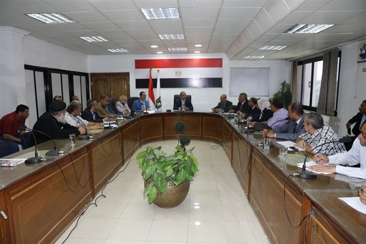 المجلس القومي للسكان بسوهاج يناقش مخاطر الزيادة السكانية على التنمية 
