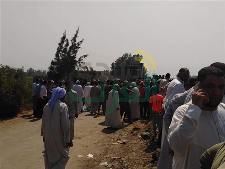 بالصور.. مصرع 8 أشخاص وإصابة 16 في حادث تصادم بالبحيرة