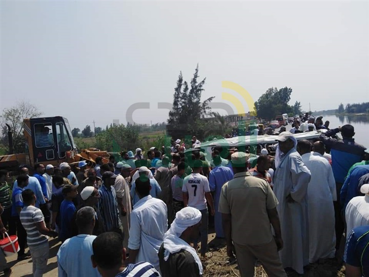 بالصور.. مصرع 8 أشخاص وإصابة 16 في حادث تصادم بالبحيرة