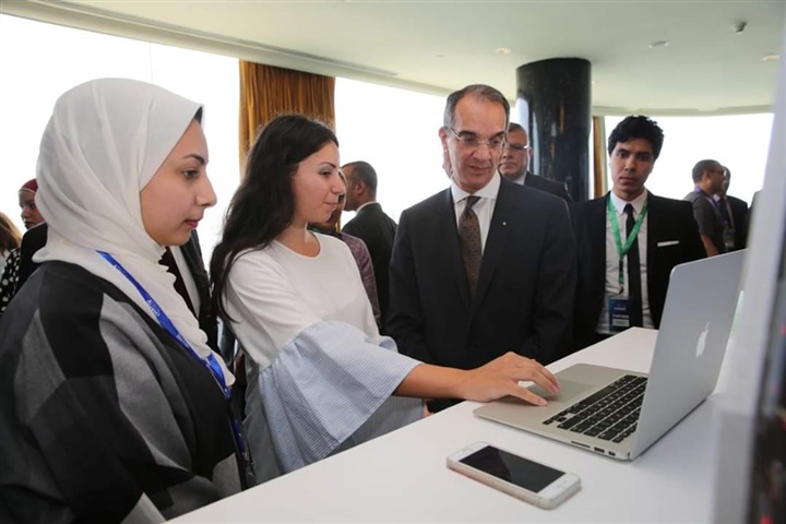 "وزير الاتصالات ": فرص كبيرة للشركات الناشئة والشباب المصري المبدع في مجال الاتصالات وتكنولوجيا المعلومات "وزير الاتصالات ": فرص كبيرة للشركات الناشئة والشباب المصري المبدع في مجال الاتصالات وتكنولوجيا المعلومات