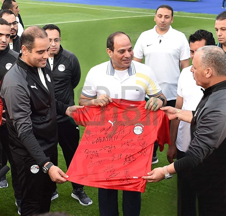بالصور.. السيسى يزور معسكر المنتخب إستعدادا لأمم أفريقيا بالصور.. السيسى يزور معسكر المنتخب إستعدادا لأمم أفريقيا