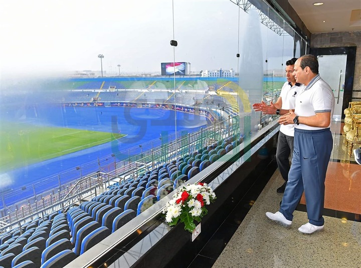 بالصور.. السيسى يزور معسكر المنتخب إستعدادا لأمم أفريقيا