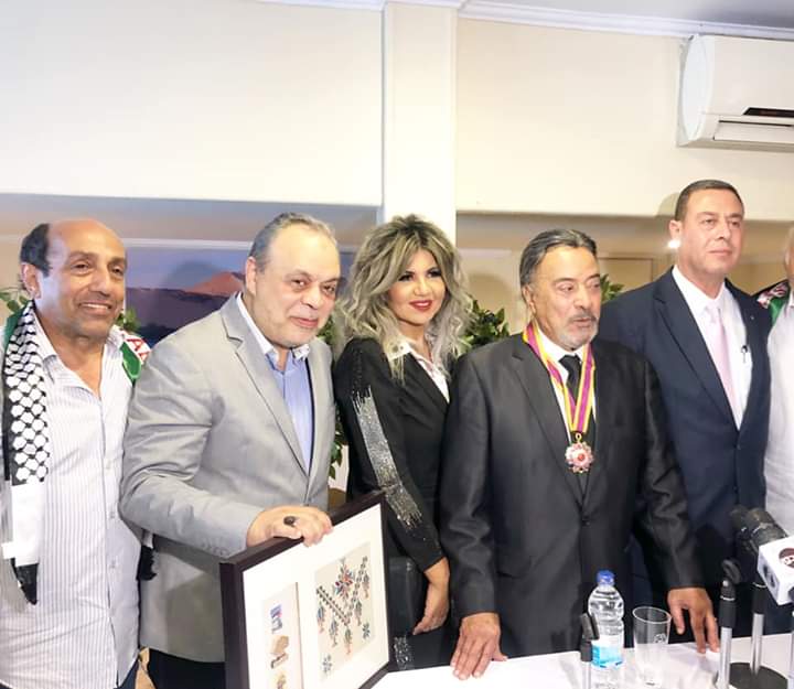 بالصور.. تكريم يوسف شعبان من الرئيس الفلسطيني بمشاركة نقيب الممثلين بالصور.. تكريم يوسف شعبان من الرئيس الفلسطيني بمشاركة نقيب الممثلين