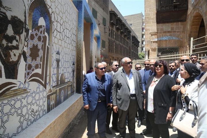 وزير الثقافة تتفقد متحف نجيب محفوظ تمهيداً لافتتاحه