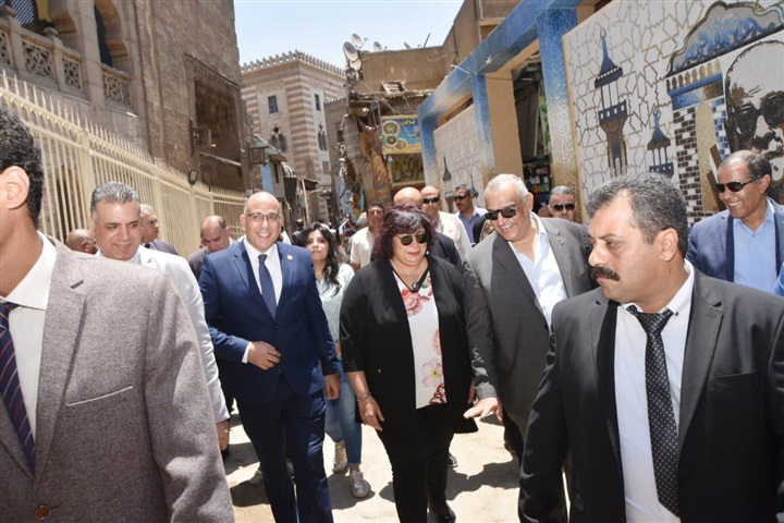 وزير الثقافة تتفقد متحف نجيب محفوظ تمهيداً لافتتاحه وزير الثقافة تتفقد متحف نجيب محفوظ تمهيداً لافتتاحه