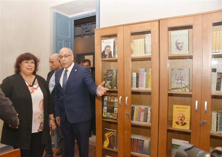 وزير الثقافة تتفقد متحف نجيب محفوظ تمهيداً لافتتاحه وزير الثقافة تتفقد متحف نجيب محفوظ تمهيداً لافتتاحه