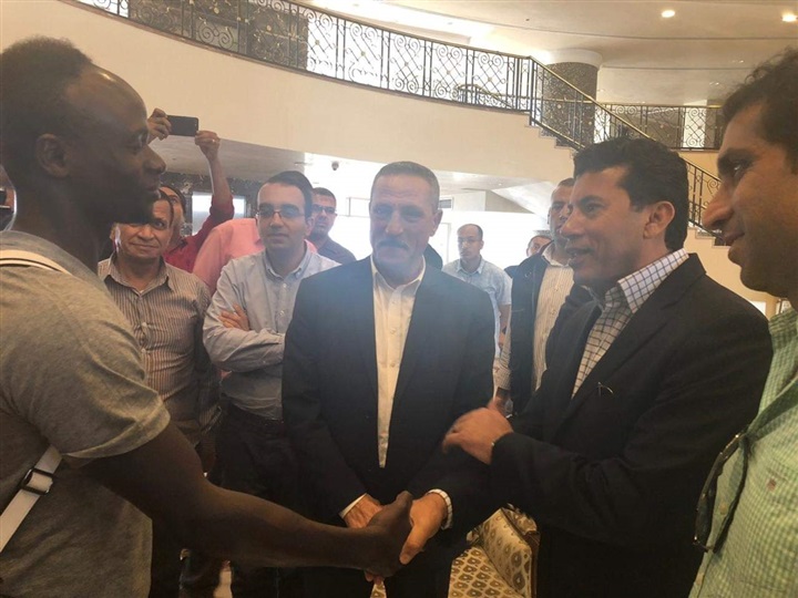 بالصور.. وزير الرياضة يتفقد إستاد الاسماعيلية ويشيد بالتجهيزات بالصور.. وزير الرياضة يتفقد إستاد الاسماعيلية ويشيد بالتجهيزات