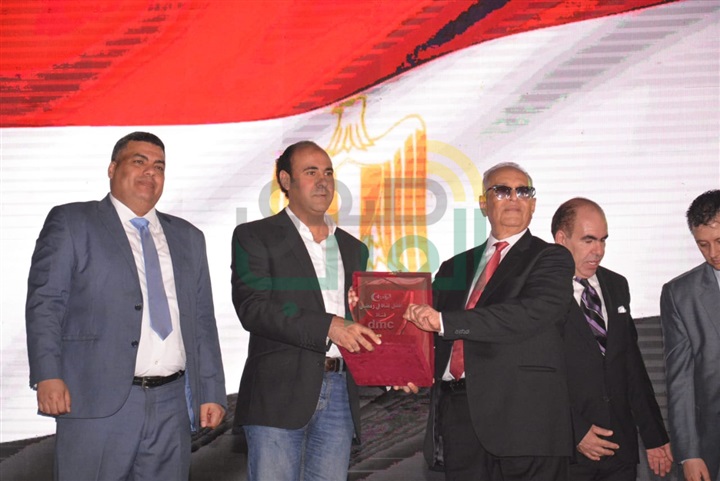 بالصور.. تكريم كوكبة من نجوم الدراما من حزب الوفد بالصور.. تكريم كوكبة من نجوم الدراما من حزب الوفد