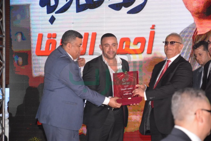 بالصور.. تكريم كوكبة من نجوم الدراما من حزب الوفد بالصور.. تكريم كوكبة من نجوم الدراما من حزب الوفد