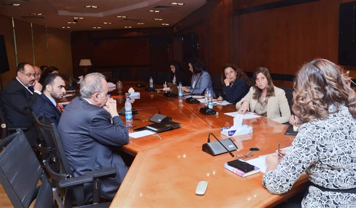 ارتفاع تحويلات المصريين بالخارج من النقد الأجنبي إلى 12.04 مليار دولار ارتفاع تحويلات المصريين بالخارج من النقد الأجنبي إلى 12.04 مليار دولار