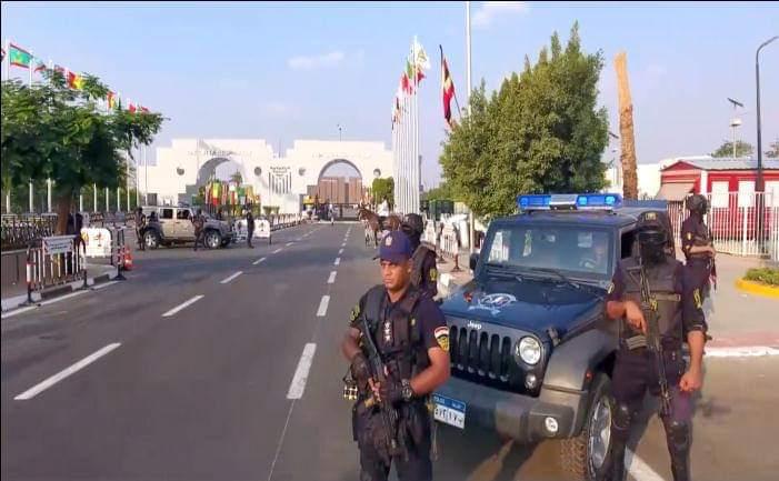 وزير الداخلية.. انتشار الأمنى مُكثف لرجال الشرطة بكافة المنشآت الحيوية لتأمين بطولة كأس الأمم الإفريقية وزير الداخلية.. انتشار الأمنى مُكثف لرجال الشرطة بكافة المنشآت الحيوية لتأمين بطولة كأس الأمم الإفريقية