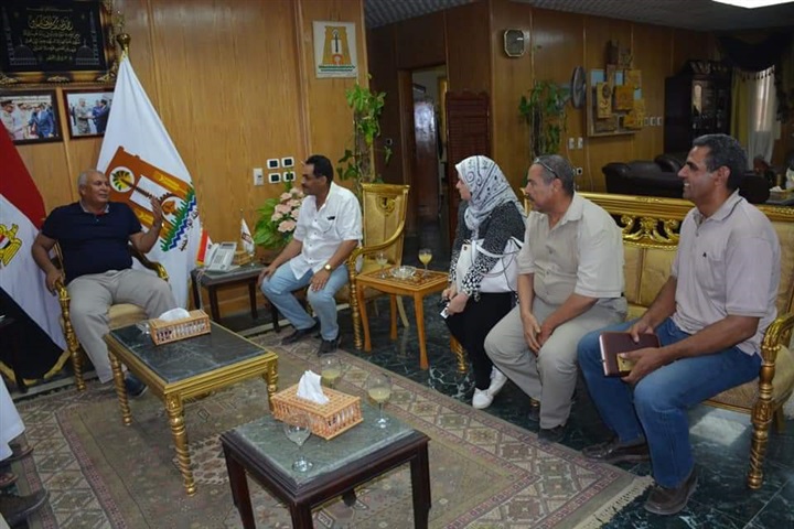 محافظ الوادى الجديد: إنشاء مشتل إقليمي للنباتات البيئية بالمحافظة 