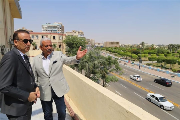 محافظ السويس يستقبل رئيس الاتحاد التونسي لكرة القدم 