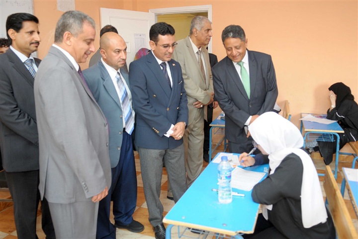 انطلاق امتحانات الثانوية العامة بالمدارس اليمنية بمصر والسفير يتفقد اللجان