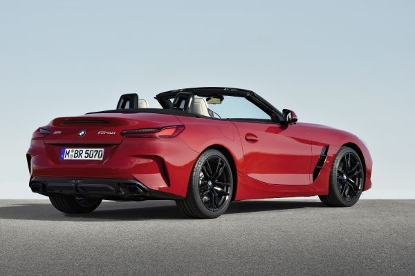 رسميًا.. «البافارية للسيارات» تطلق «BMW Z4» لأول مرة فى مصر رسميًا.. «البافارية للسيارات» تطلق «BMW Z4» لأول مرة فى مصر