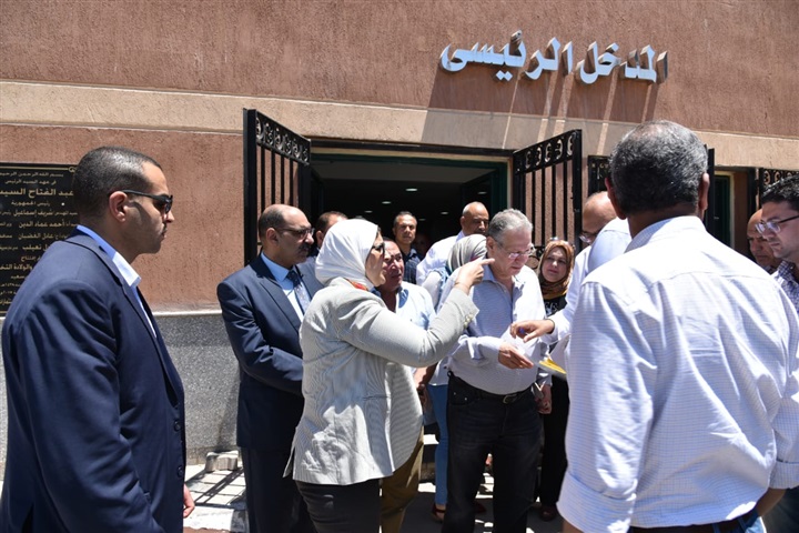 بالصور.. وزيرة الصحة تتفقد عدد من مستشفيات بورسعيد للوقوف على جاهزيتها لإطلاق منظومة التأمين الصحي الجديد