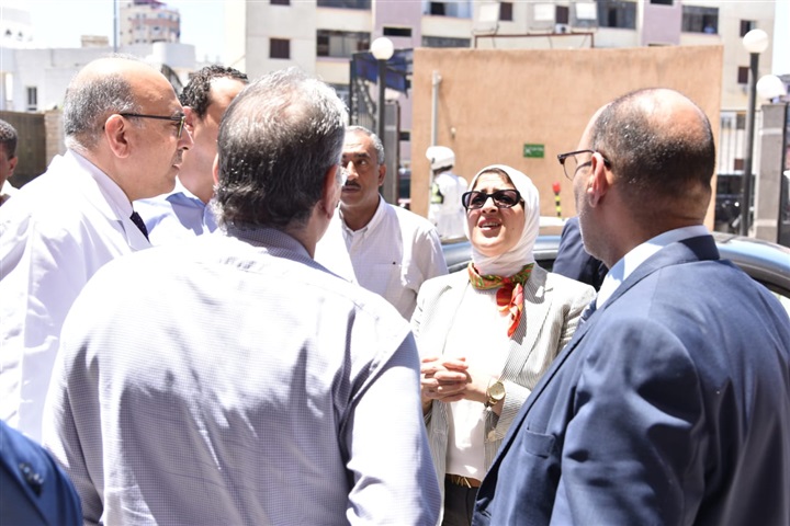 بالصور.. وزيرة الصحة تتفقد عدد من مستشفيات بورسعيد للوقوف على جاهزيتها لإطلاق منظومة التأمين الصحي الجديد
