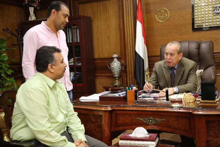 بالصور.. محافظ كفر الشيخ: توصيل إنترنت فائق السرعة لإدارات الديوان العام