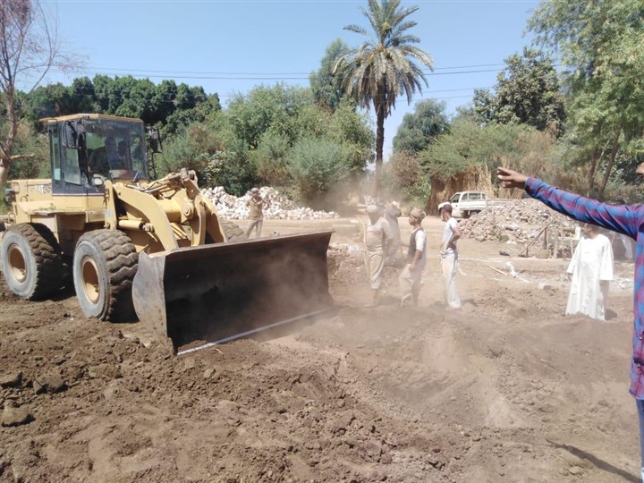 محافظة سوهاج: إزالات فورية لـ 65 حالة تعدي وبناء مخالف بالبلينا خلال 120 يوم