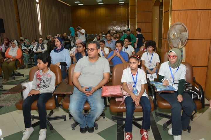 بدء فعاليات المرحلتين الثالثة والرابعة لجامعة الطفل بأسيوط 