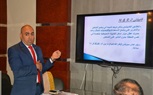 رئيس مترو الأنفاق يكرم فنى إشارات بالخط الثالث لتميزه حول أحدث أنظمة الإشارات