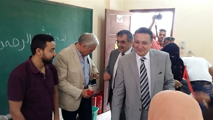 محافظ القليوبية ورئيس جامعة بنها يدشنان مشروع  تطوير قرية كفر فرسيس
