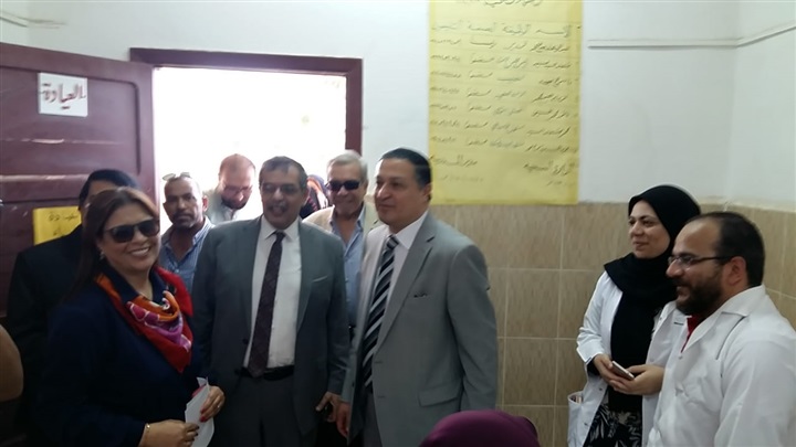 محافظ القليوبية ورئيس جامعة بنها يدشنان مشروع  تطوير قرية كفر فرسيس