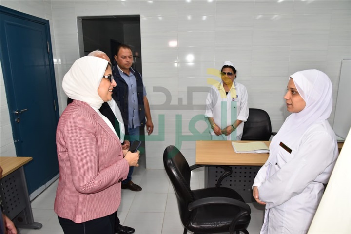 تفاصيل جولة وزيرة الصحة التفقدية للتشغيل التجريبي للتأمين الصحي الشامل