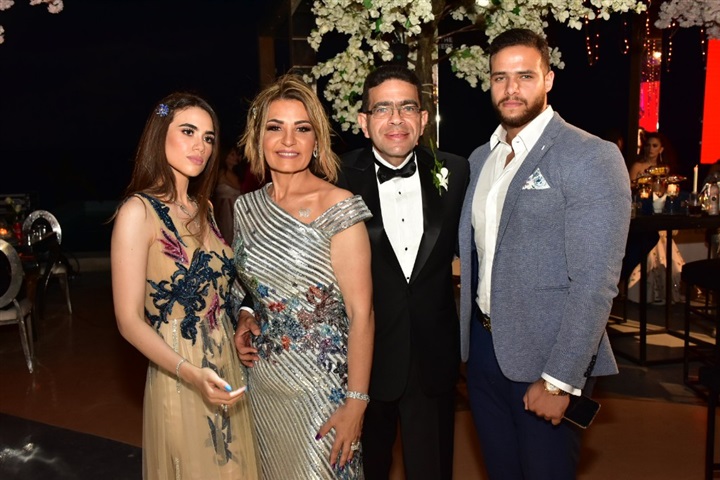 بالصور.. توافد نجوم الفن للاحتفال بزفاف نجل ماجد المصري في الساحل الشمالي بالصور.. توافد نجوم الفن للاحتفال بزفاف نجل ماجد المصري في الساحل الشمالي