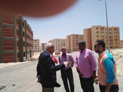 مسئول بالمجتمعات العمرانية يتفقد عددًا من المشروعات بـ15 مايو مسئول بالمجتمعات العمرانية يتفقد عددًا من المشروعات بـ15 مايو