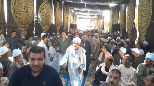 الأمن ينجح في إنهاء خصومة ثارية وإتمام الصلح فى نزاع قائم بين عائلتين بسوهاج