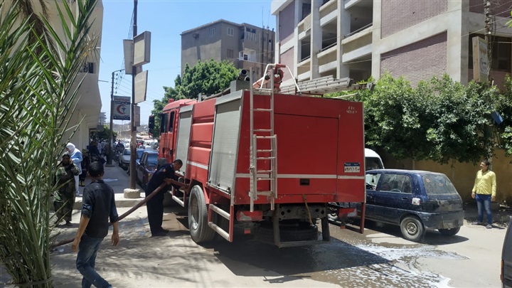 حريق هائل داخل مستشفى التأمين الصحي ومدرسة ببنها 