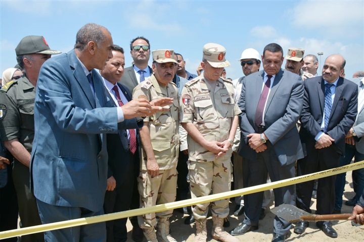 محافظ البحيرة ومدير عام مشروعات الخدمة الوطنية يفتتحوا المرحلة الأولى لوحدات إستخلاص المعادن الإقتصادية من الرمال السوداء برشيد محافظ البحيرة ومدير عام مشروعات الخدمة الوطنية يفتتحوا المرحلة الأولى لوحدات إستخلاص المعادن الإقتصادية من الرمال السوداء برشيد