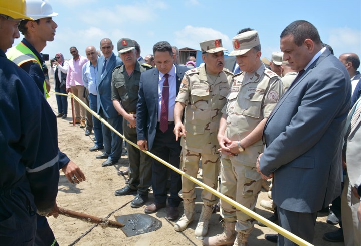 محافظ البحيرة ومدير عام مشروعات الخدمة الوطنية يفتتحوا المرحلة الأولى لوحدات إستخلاص المعادن الإقتصادية من الرمال السوداء برشيد محافظ البحيرة ومدير عام مشروعات الخدمة الوطنية يفتتحوا المرحلة الأولى لوحدات إستخلاص المعادن الإقتصادية من الرمال السوداء برشيد