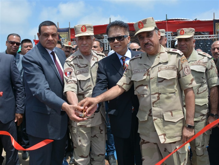 محافظ البحيرة ومدير عام مشروعات الخدمة الوطنية يفتتحوا المرحلة الأولى لوحدات إستخلاص المعادن الإقتصادية من الرمال السوداء برشيد محافظ البحيرة ومدير عام مشروعات الخدمة الوطنية يفتتحوا المرحلة الأولى لوحدات إستخلاص المعادن الإقتصادية من الرمال السوداء برشيد