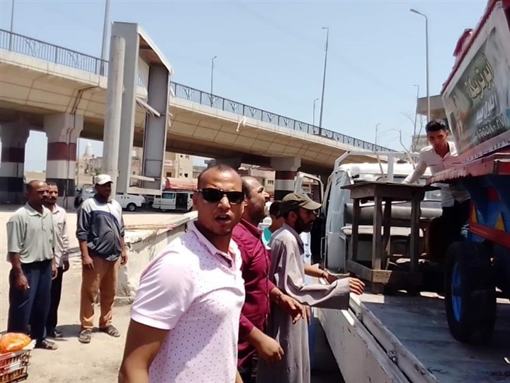 محافظ البحيرة: إزالة 36 حالة تعدى على الأراضى الزراعية وإزالة أسوار وفك شدات خشبية على مساحه 3890 متر بالإضافة لرفع 320 حالة إشغال بنطاق المحافظة