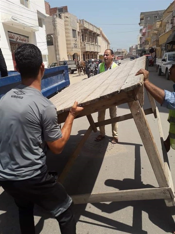 محافظ البحيرة: إزالة 36 حالة تعدى على الأراضى الزراعية وإزالة أسوار وفك شدات خشبية على مساحه 3890 متر بالإضافة لرفع 320 حالة إشغال بنطاق المحافظة