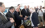 محافظ بورسعيد يلتقي بثاني دفعة من أطباء التأمين الصحي الشامل المتجهين إلى إنجلترا بمطار القاهرة 