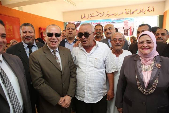 بالصور.. محافظ كفر الشيخ: إدراج مشروع الصرف الصحي لقرية العاقولة قريبًا 