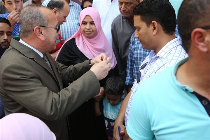 بالصور.. محافظ كفر الشيخ: إدراج مشروع الصرف الصحي لقرية العاقولة قريبًا 