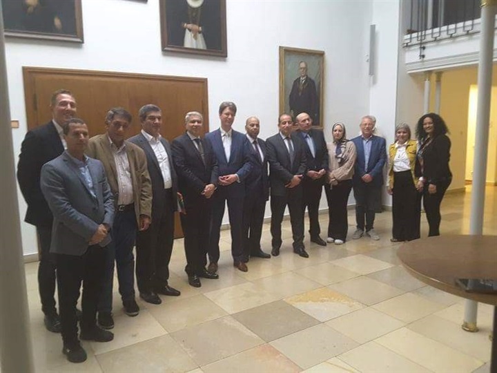 محافظ المنيا وعمدة هيلدسهايم الألمانية يوقعان جدول أعمال اتفاقية التعاون المشترك