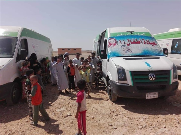 الغرابلى يتابع القافلة الطبية لتجمعات القطرانى والكشف الطبى مجانا على 420 حالة