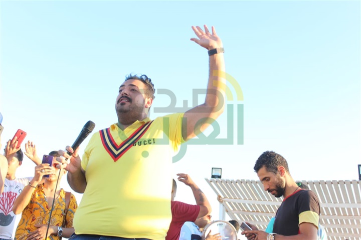 بالصور.. إسماعيل الليثى يشعل حفل "وايت بيتش" بمارينا 