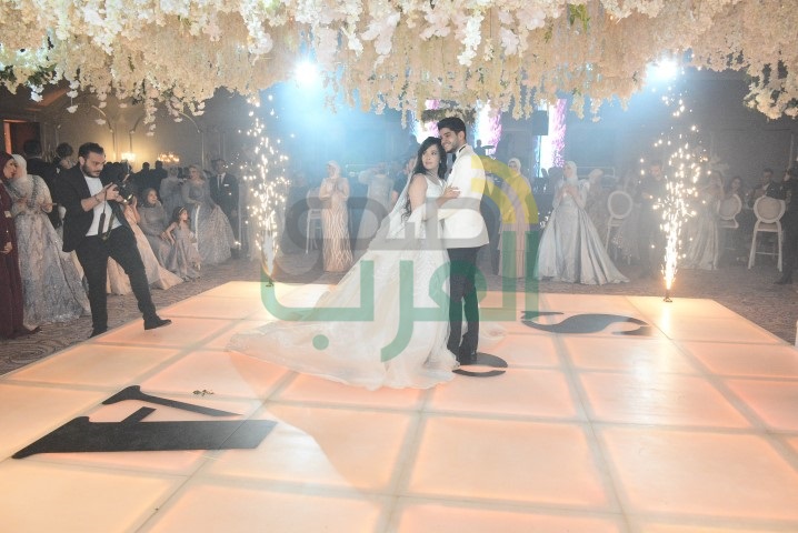 باالصور.. بوسى وشيبة وحجاج يشعلون حفل زفاف احمد وسلمى
